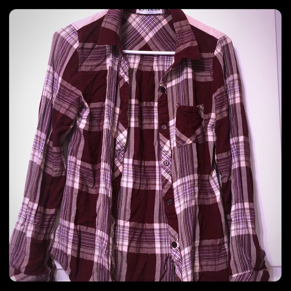 Maroon and white kittenish flannel